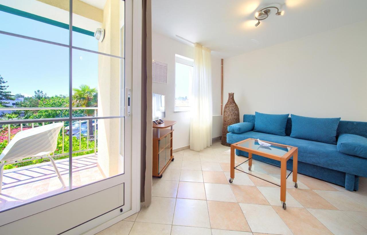 Apartments Adria Danka คิร์ก ภายนอก รูปภาพ