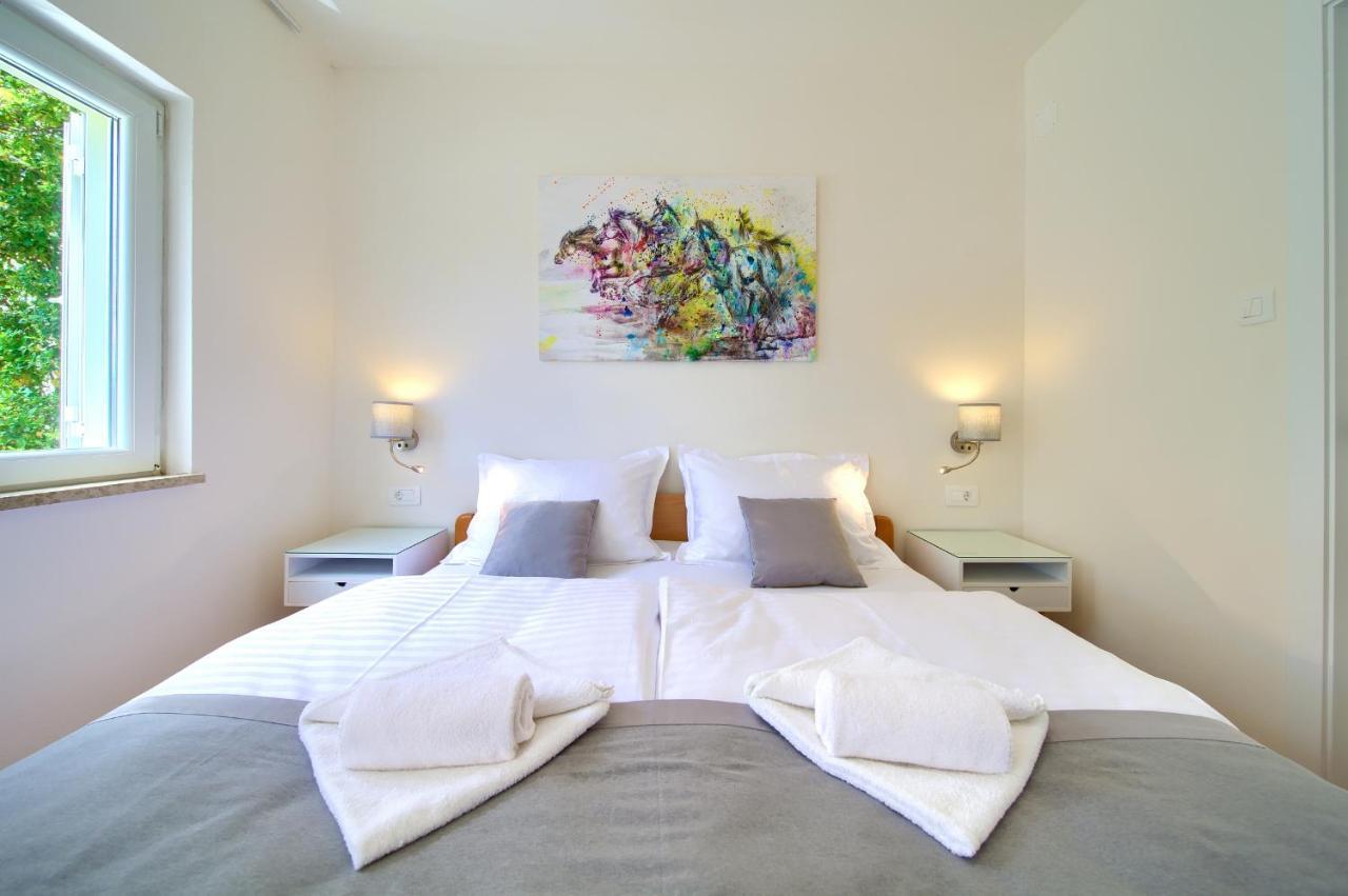 Apartments Adria Danka คิร์ก ภายนอก รูปภาพ