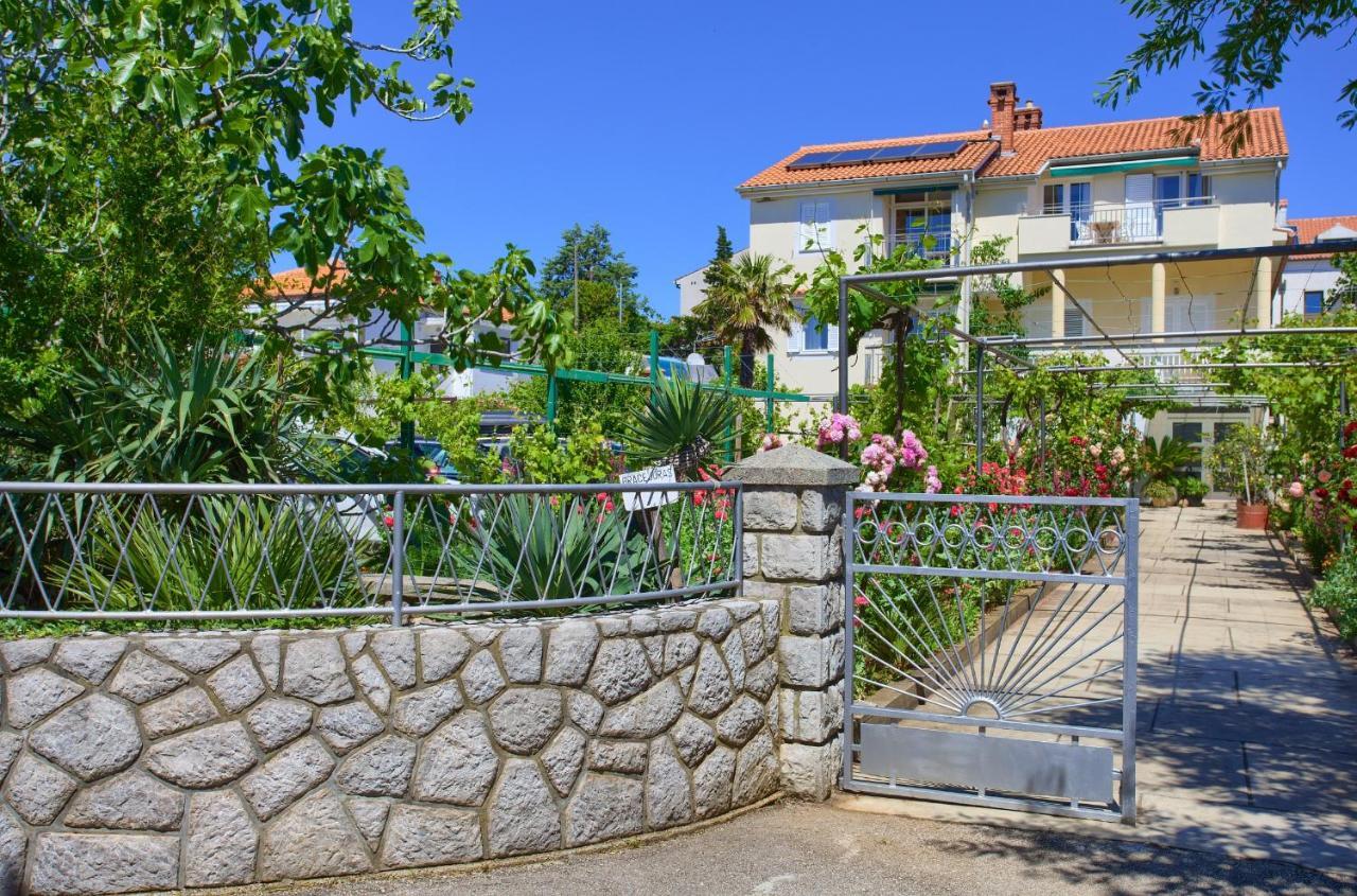Apartments Adria Danka คิร์ก ภายนอก รูปภาพ