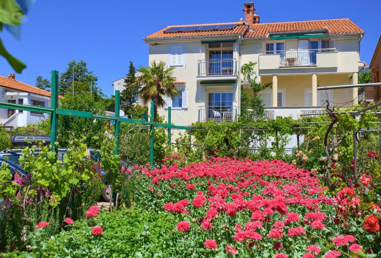 Apartments Adria Danka คิร์ก ภายนอก รูปภาพ