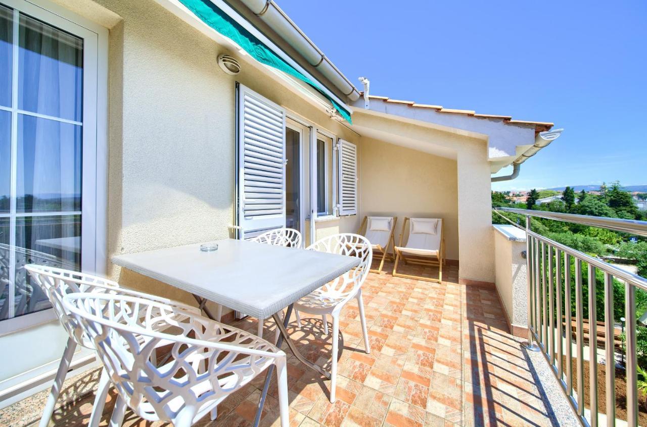 Apartments Adria Danka คิร์ก ภายนอก รูปภาพ