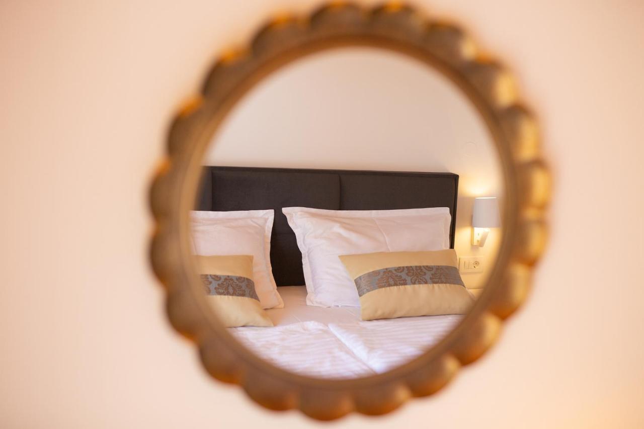 Apartments Adria Danka คิร์ก ภายนอก รูปภาพ