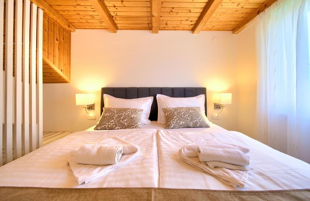 Apartments Adria Danka คิร์ก ภายนอก รูปภาพ