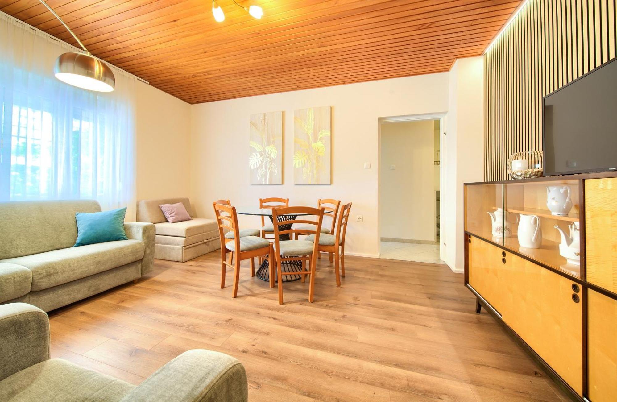 Apartments Adria Danka คิร์ก ภายนอก รูปภาพ