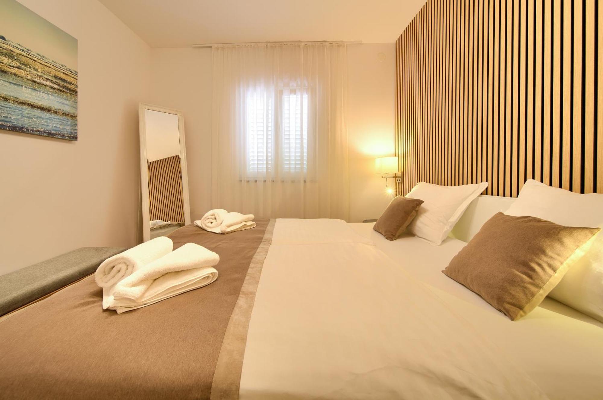 Apartments Adria Danka คิร์ก ภายนอก รูปภาพ
